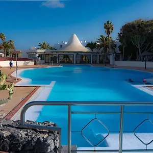 https://house-first-line-of-the-sea.in-canary-islands.com